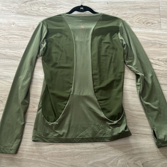 RYDERWEAR olive green long sleeve top - Picture 5 of 5